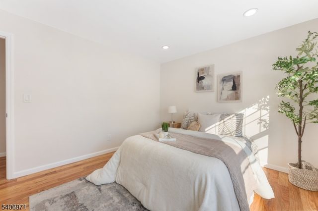 10 Old Rifle Camp Rd, Woodland Park, NJ 07424