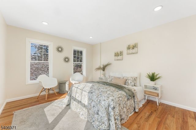 10 Old Rifle Camp Rd, Woodland Park, NJ 07424