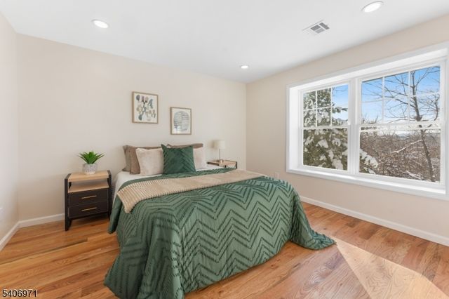 10 Old Rifle Camp Rd, Woodland Park, NJ 07424