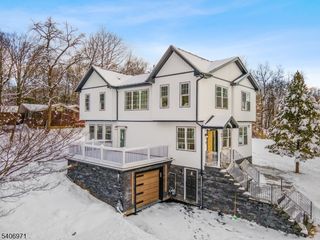 10 Old Rifle Camp Rd, Woodland Park, NJ 07424