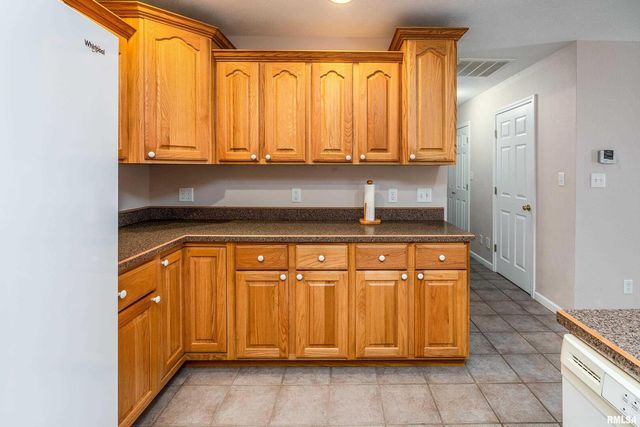 403 Arbor Drive, Carterville, IL 62918