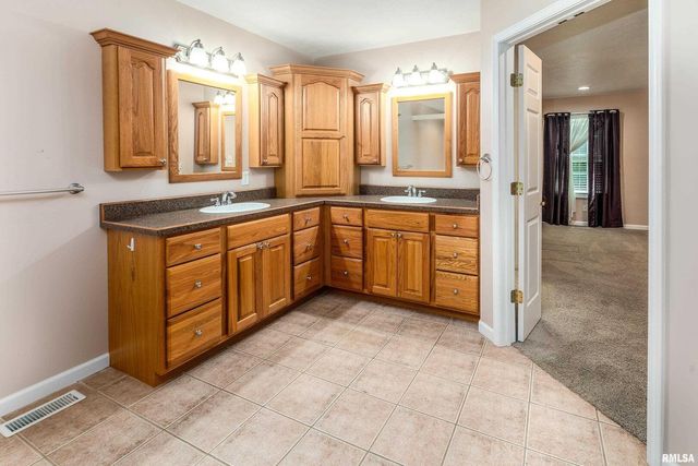 403 Arbor Drive, Carterville, IL 62918