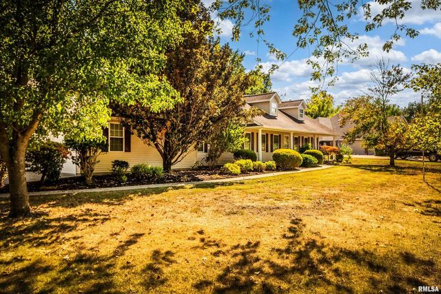 403 Arbor Drive, Carterville, IL 62918