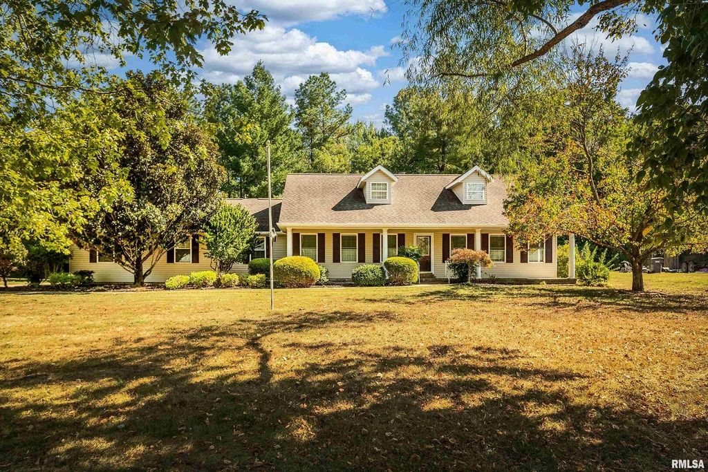 403 Arbor Drive, Carterville, IL 62918