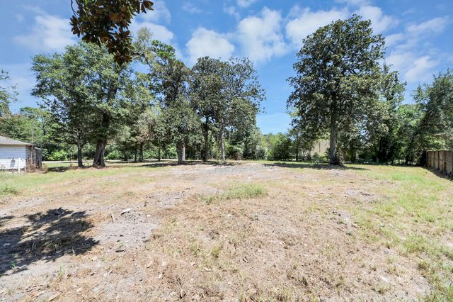 14112 Fm 1485 Road, Conroe, TX 77306