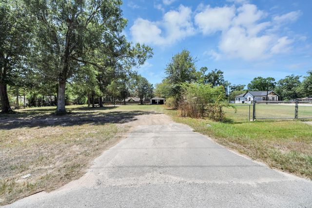 14112 Fm 1485 Road, Conroe, TX 77306