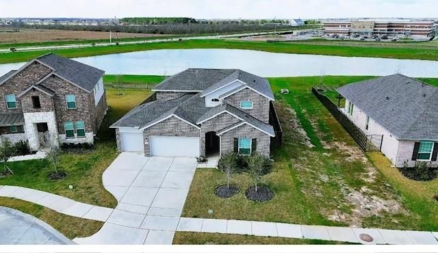 10727 Amador Peak Drive, Rosharon, TX 77583