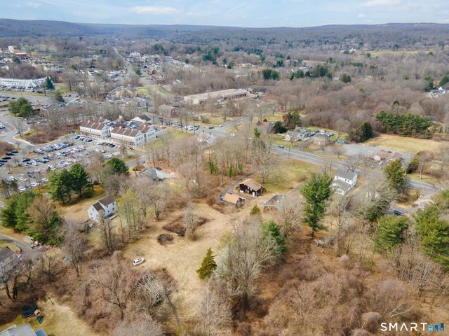 216 Main Street North, Southbury, CT 06488