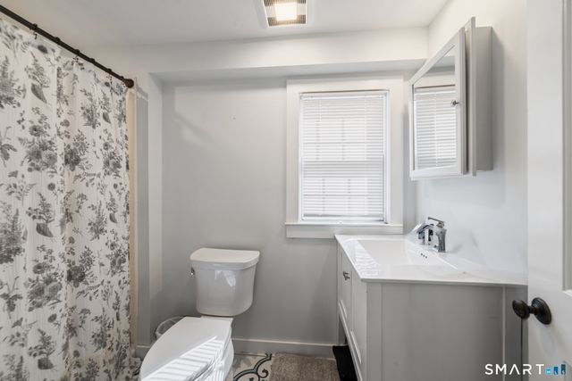 216 Main Street North, Southbury, CT 06488