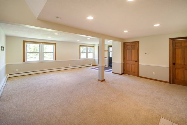 7 Banbury Dr., Westford, MA 01886