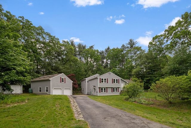 7 Banbury Dr., Westford, MA 01886