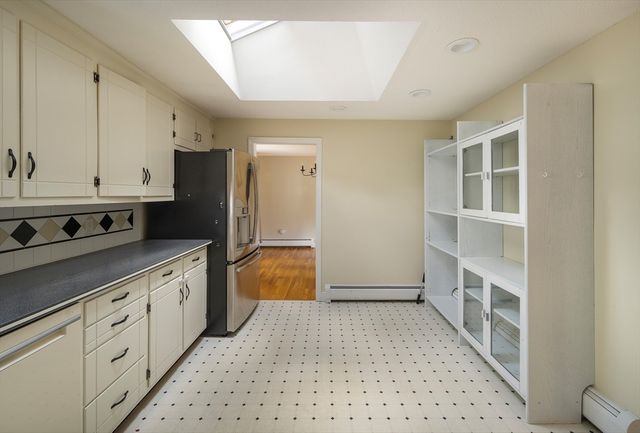 7 Banbury Dr., Westford, MA 01886