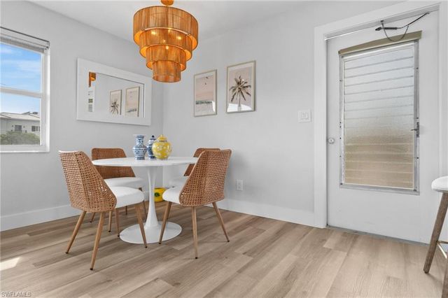 1550 GULF SHORE BLVD N E2, Naples, FL 34102