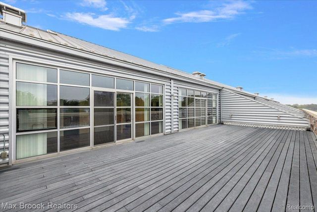333 E PARENT Avenue 41, Royal Oak, MI 48067
