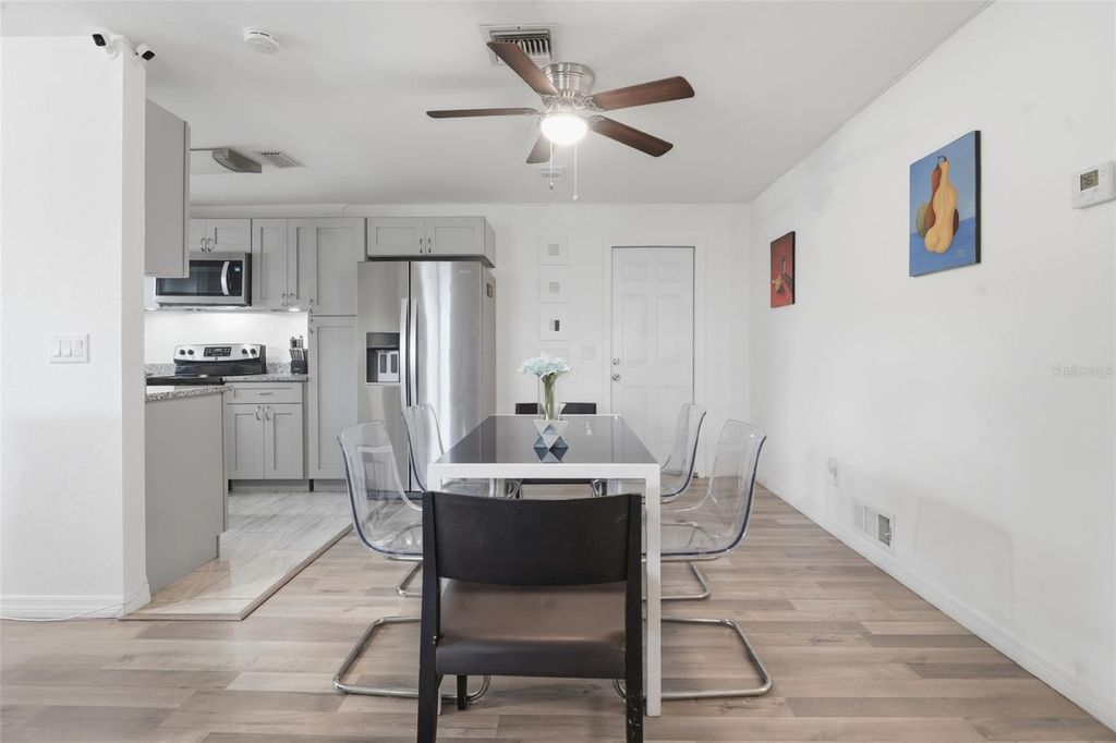 Image 11 of property listing at 3415 CHERRY LANE, Orlando, FL 32808