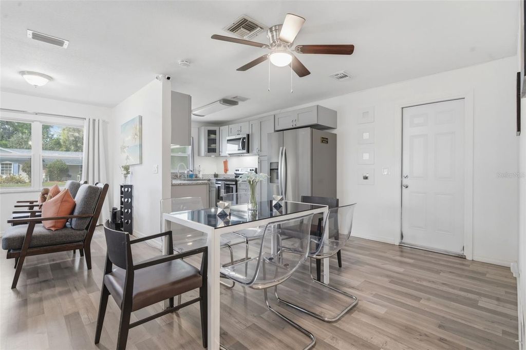 Image 12 of property listing at 3415 CHERRY LANE, Orlando, FL 32808