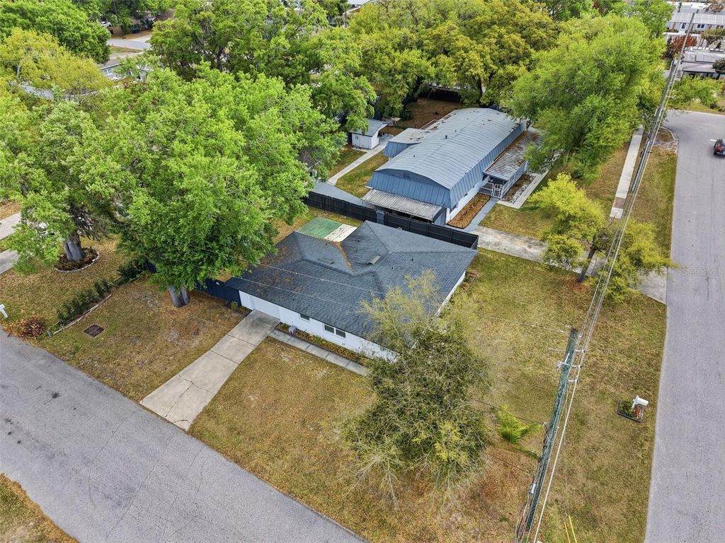 Image 29 of property listing at 3415 CHERRY LANE, Orlando, FL 32808