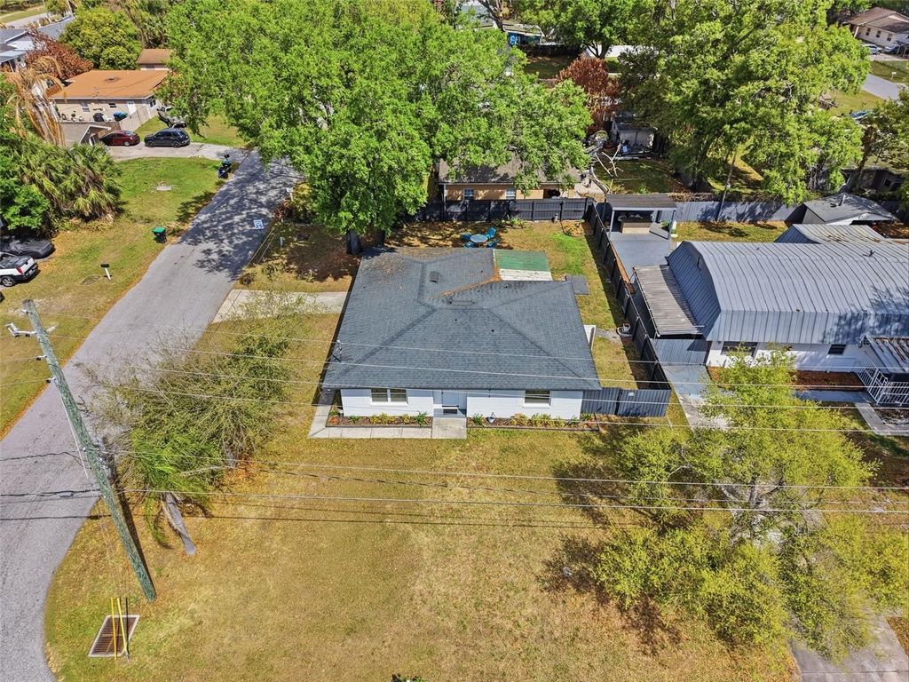 Image 30 of property listing at 3415 CHERRY LANE, Orlando, FL 32808