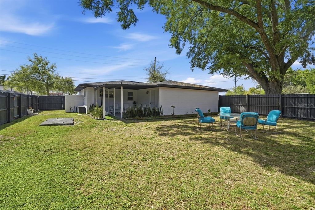 Image 35 of property listing at 3415 CHERRY LANE, Orlando, FL 32808