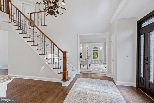 1236 TOTTENHAM CT, Reston, VA 20194