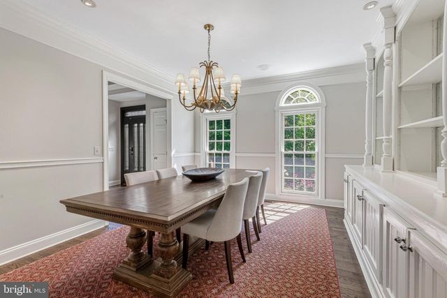 1236 TOTTENHAM CT, Reston, VA 20194