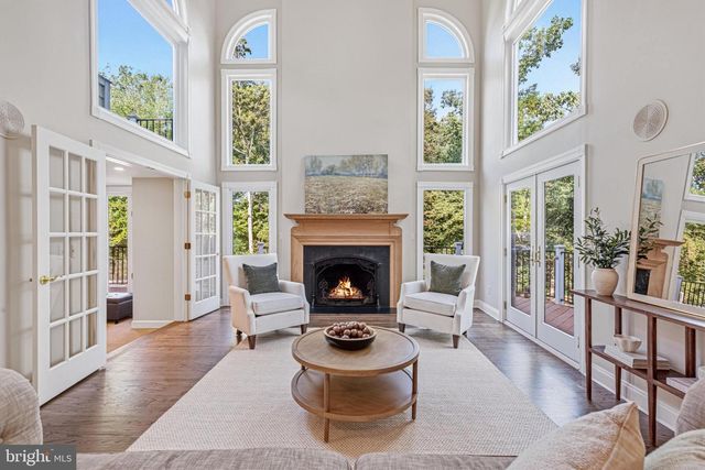 1236 TOTTENHAM CT, Reston, VA 20194