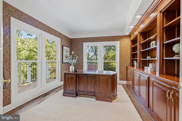 1236 TOTTENHAM CT, Reston, VA 20194