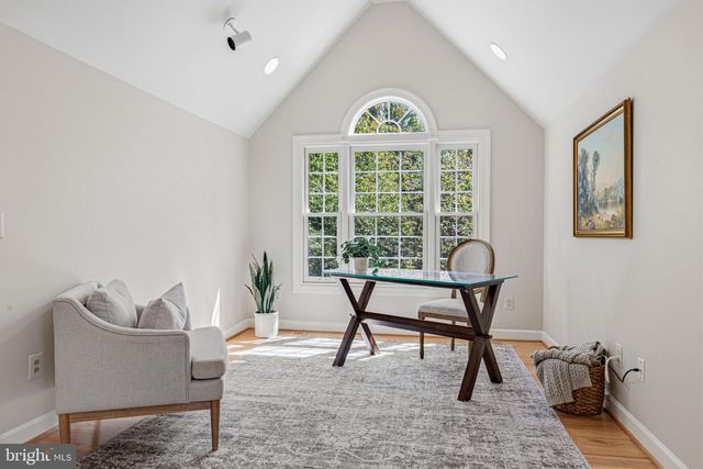 1236 TOTTENHAM CT, Reston, VA 20194