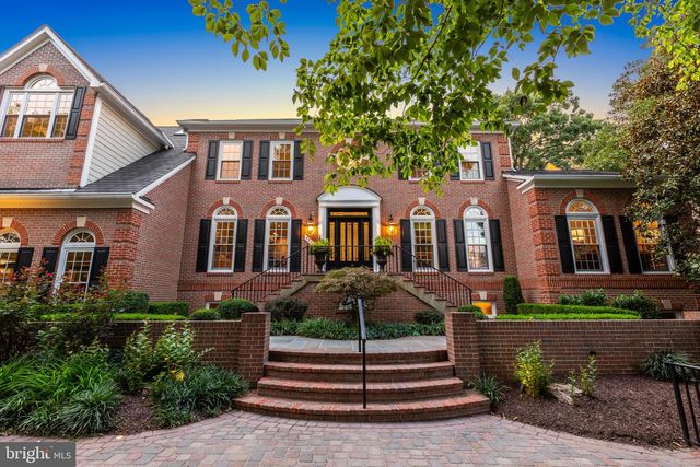 1236 TOTTENHAM CT, Reston, VA 20194