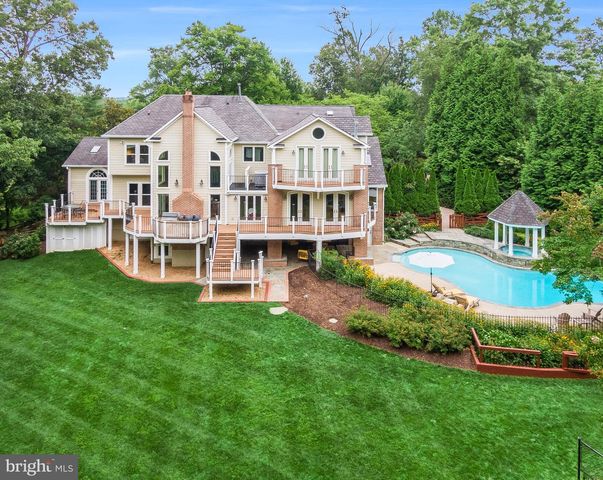 1236 TOTTENHAM CT, Reston, VA 20194