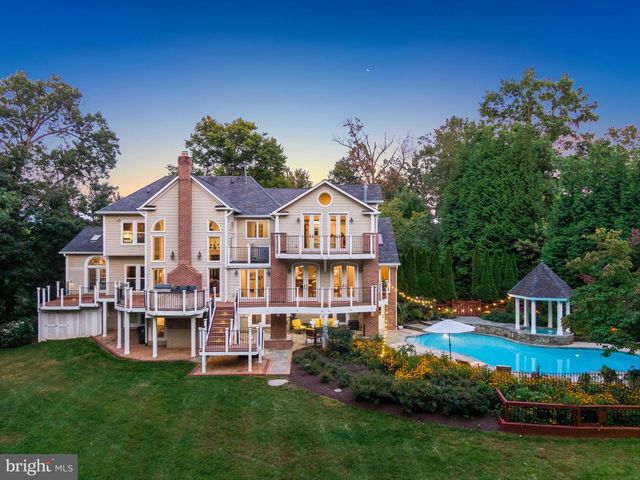 1236 TOTTENHAM CT, Reston, VA 20194