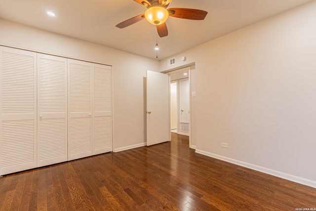 4722 NEWCOME DR, San Antonio, TX 78229