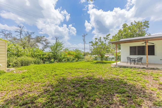4722 NEWCOME DR, San Antonio, TX 78229