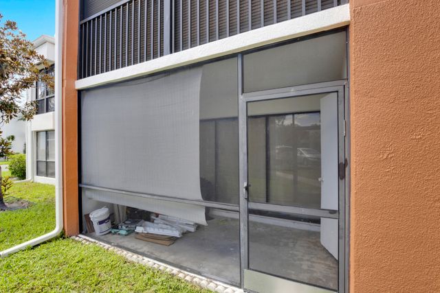 516 Osprey Drive, Delray Beach, FL 33444