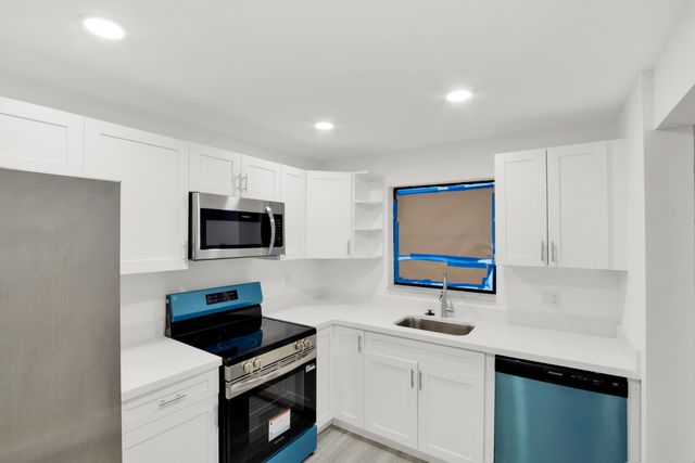 516 Osprey Drive, Delray Beach, FL 33444