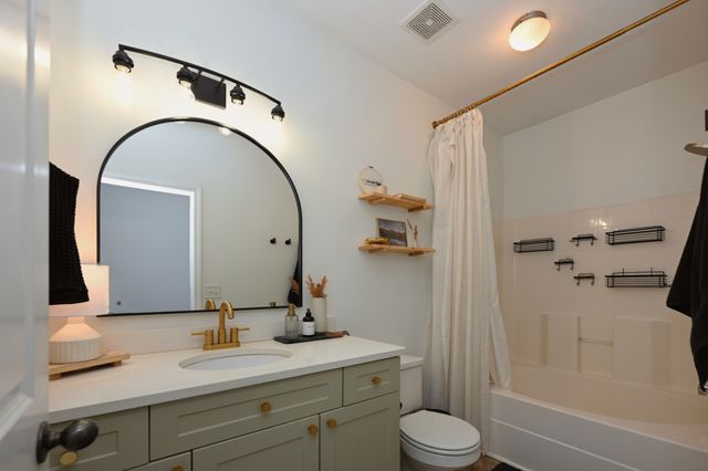 7003 Lenox Village Dr Apt B11, Nashville, TN 37211