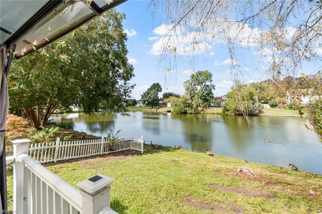 1316 Oregon XING, Chesapeake, VA 23322