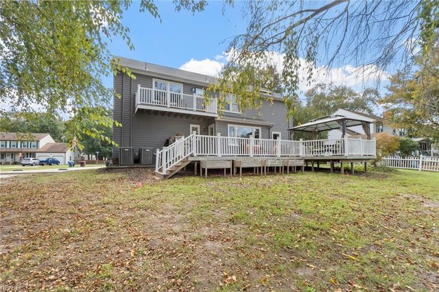 1316 Oregon XING, Chesapeake, VA 23322