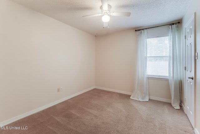 3612 Miles Lane, Ocean Springs, MS 39564