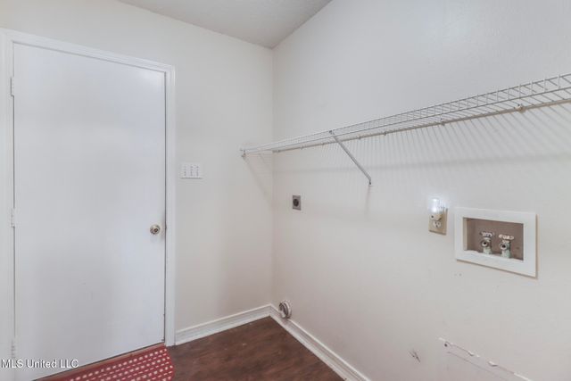 3612 Miles Lane, Ocean Springs, MS 39564