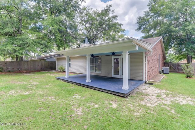 3612 Miles Lane, Ocean Springs, MS 39564