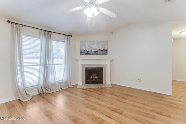 3612 Miles Lane, Ocean Springs, MS 39564