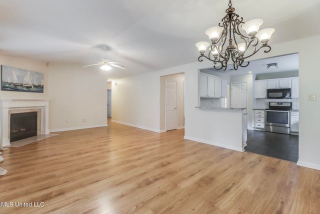 3612 Miles Lane, Ocean Springs, MS 39564