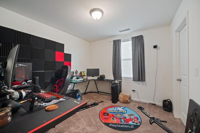 855 Wishon Avenue W, Madera, CA 93636