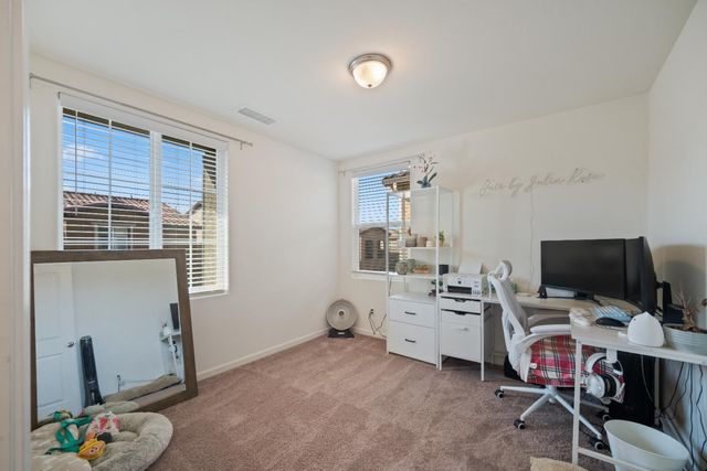 855 Wishon Avenue W, Madera, CA 93636