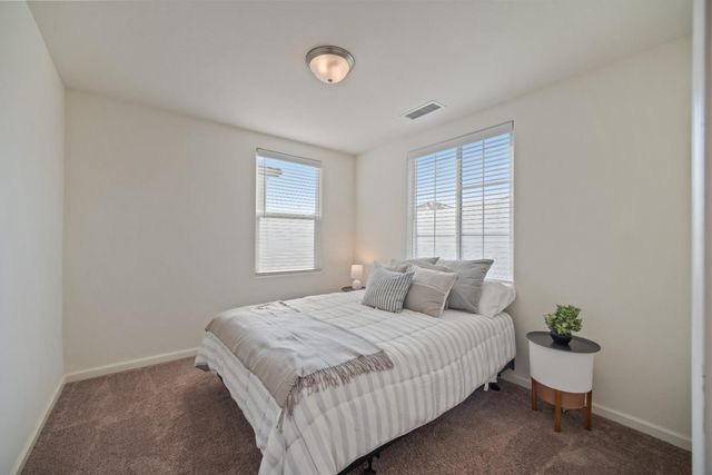 855 Wishon Avenue W, Madera, CA 93636