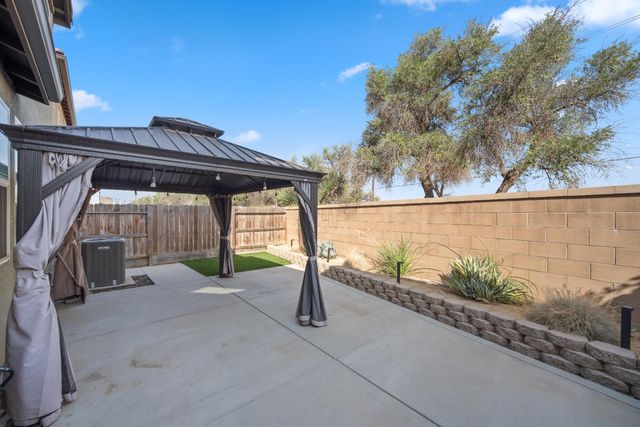 855 Wishon Avenue W, Madera, CA 93636