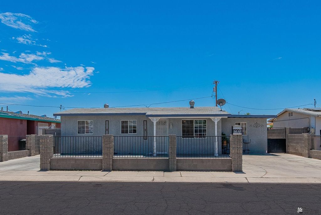 2011 E 25 PL, Yuma, AZ 85365