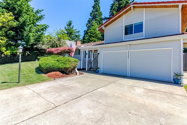 32206 27th Avenue SW, Federal Way, WA 98023