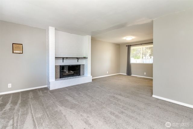 32206 27th Avenue SW, Federal Way, WA 98023